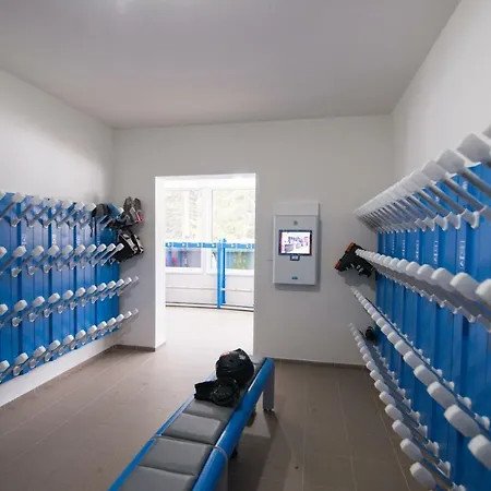 Apartament 11 *